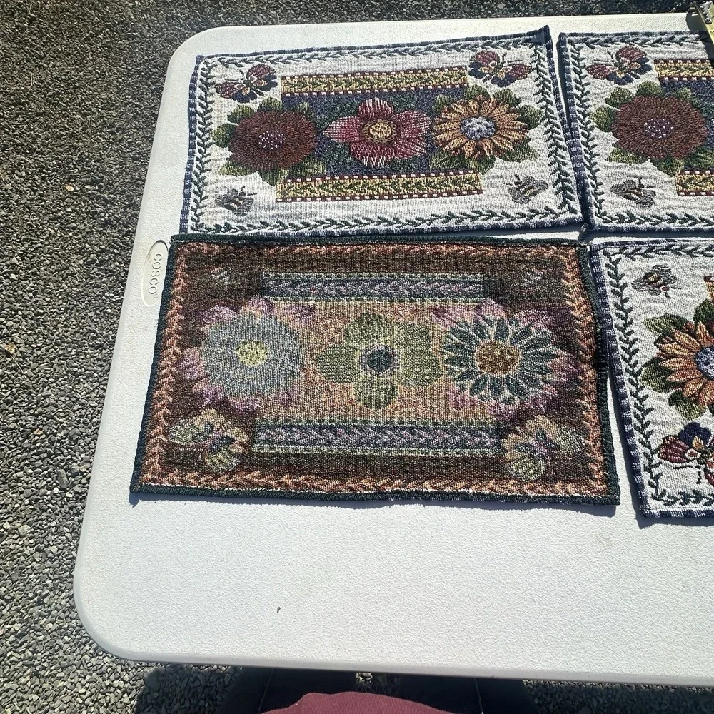 Set Of 4 Tapestry Placemats Bees Sunflowers Butterflies County Cottage Farmhouse